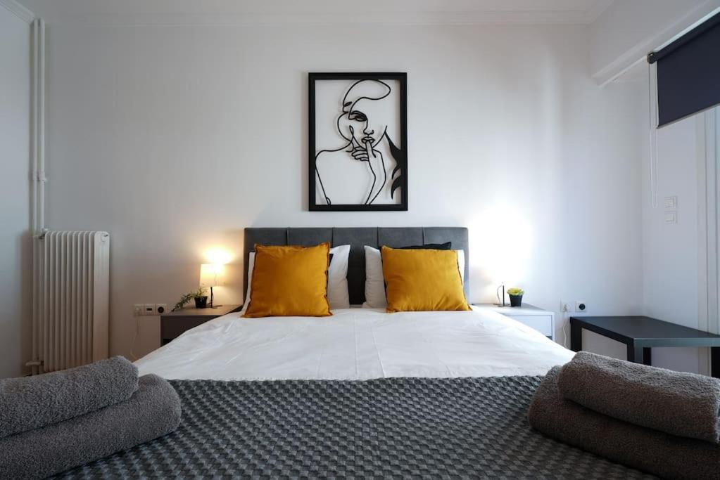 Syntagma Square, 70Sqm Pentelis Sunny Apartment Athene Buitenkant foto
