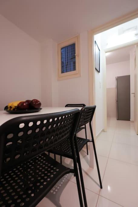 Syntagma Square, 70Sqm Pentelis Sunny Apartment Athene Buitenkant foto