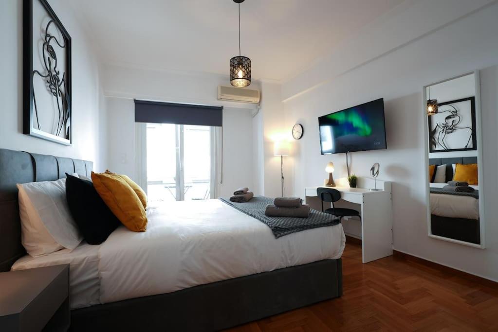 Syntagma Square, 70Sqm Pentelis Sunny Apartment Athene Buitenkant foto