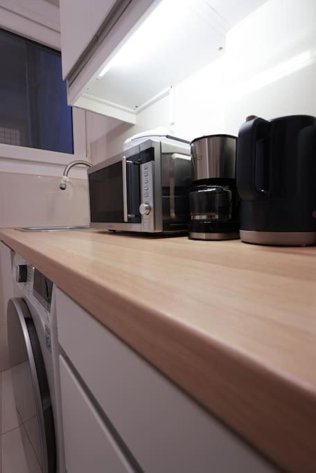 Syntagma Square, 70Sqm Pentelis Sunny Apartment Athene Buitenkant foto