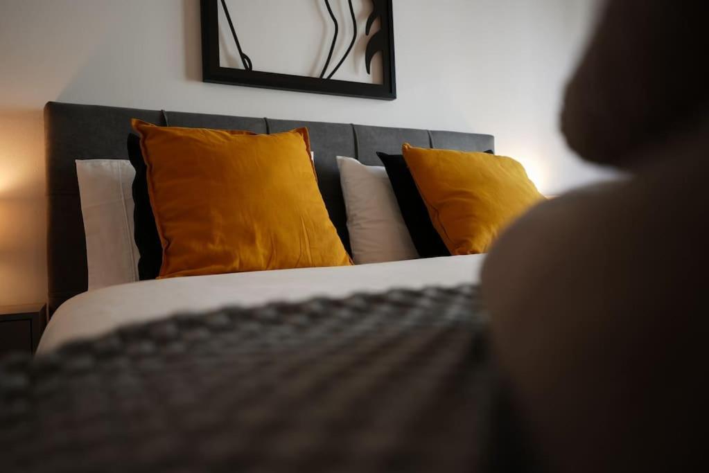 Syntagma Square, 70Sqm Pentelis Sunny Apartment Athene Buitenkant foto