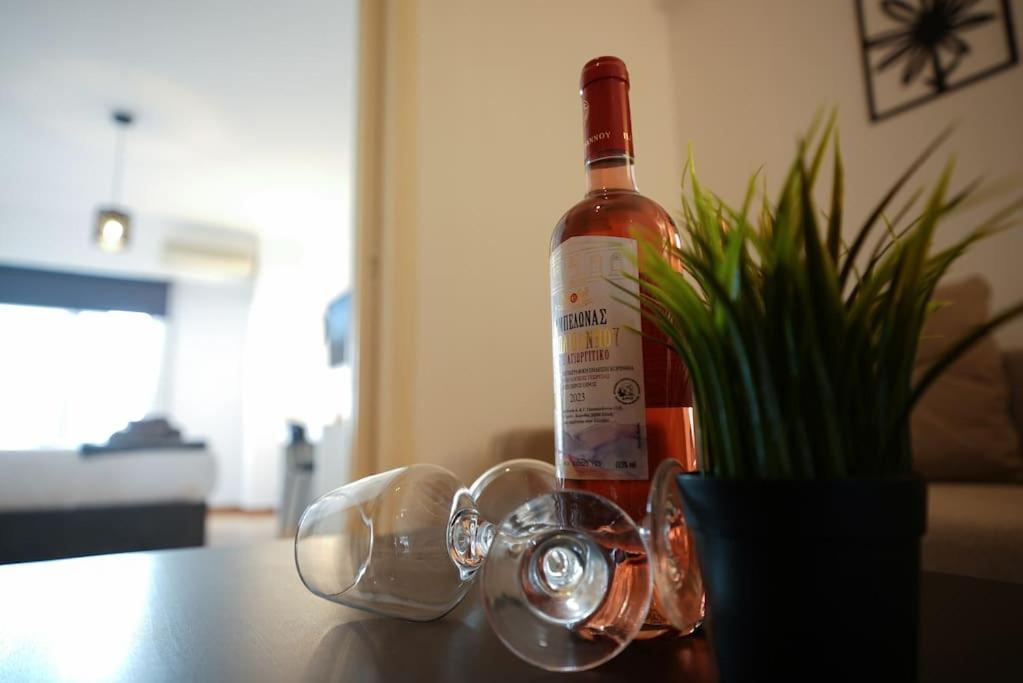 Syntagma Square, 70Sqm Pentelis Sunny Apartment Athene Buitenkant foto