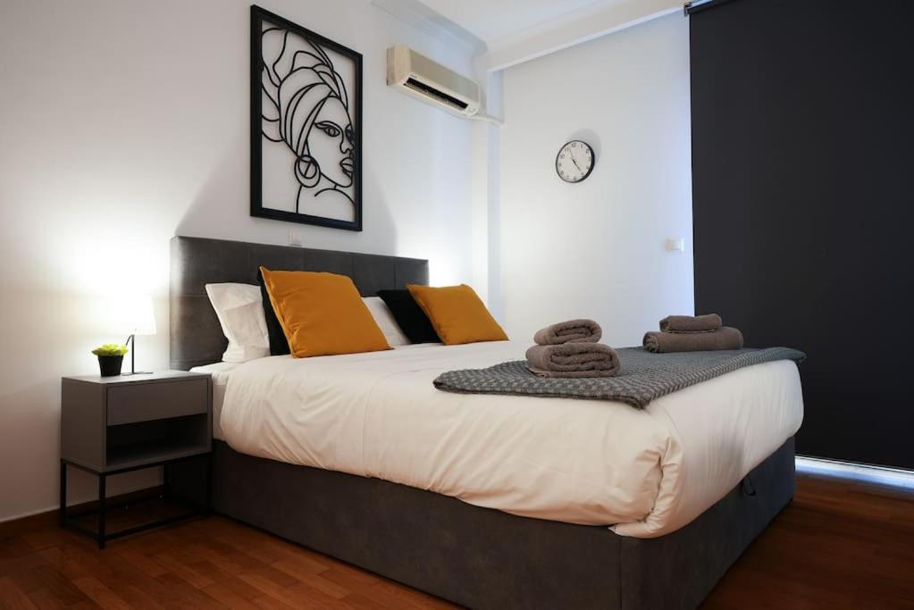 Syntagma Square, 70Sqm Pentelis Sunny Apartment Athene Buitenkant foto